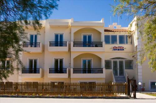 Garifalo Apartments