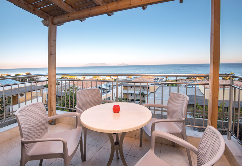 Grand Blue Beach Hotel