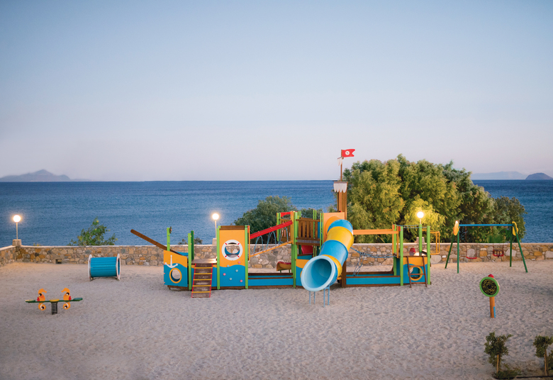 Grand Blue Beach Hotel