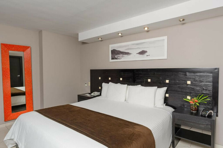 Riande Granada Urban Hotel