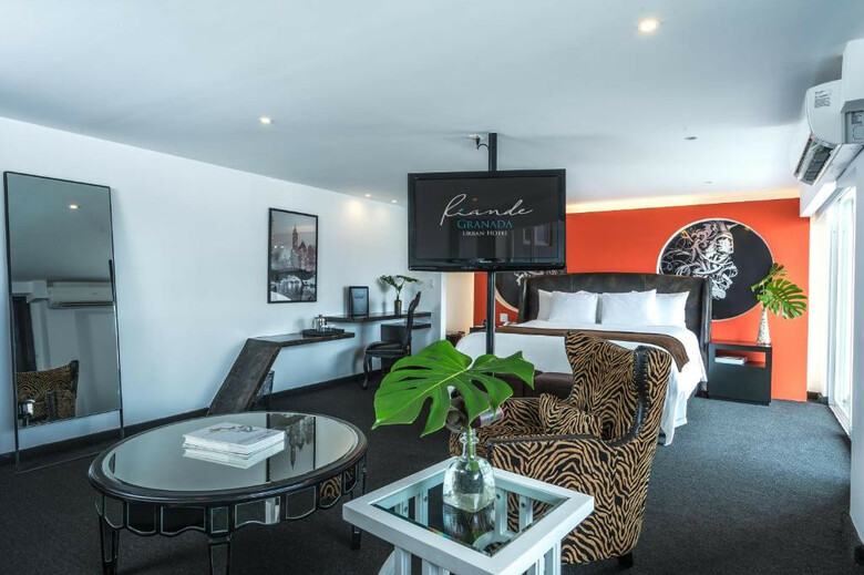 Riande Granada Urban Hotel