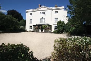 Hotel Henbury Lodge (.)