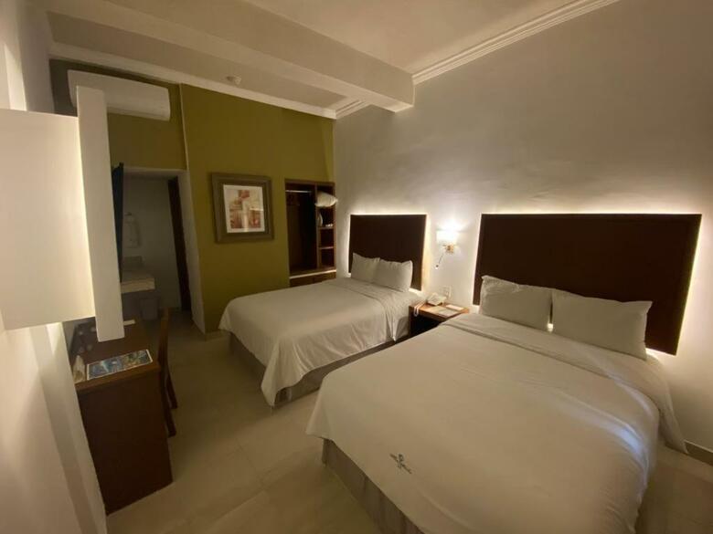Hotel Marlon (.)