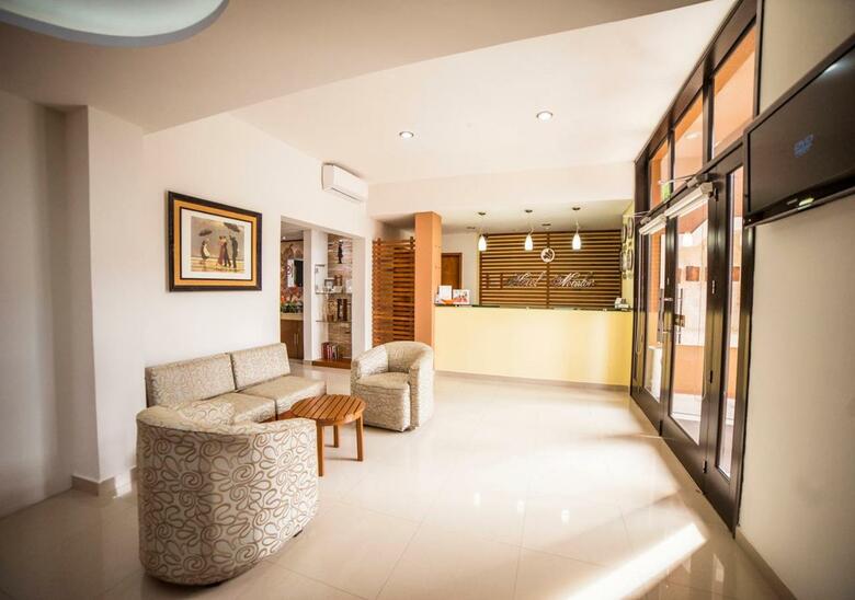 Hotel Marlon (.)