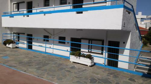 Yiannis Apartments & Studios