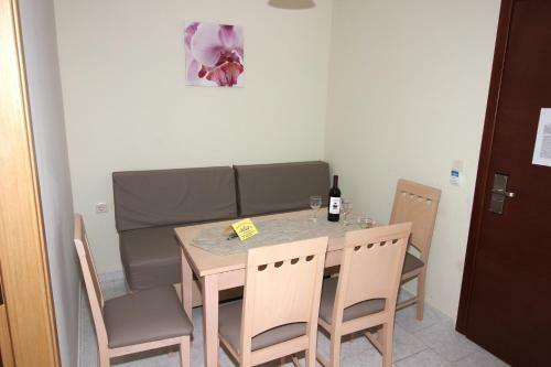 Angela Apartments