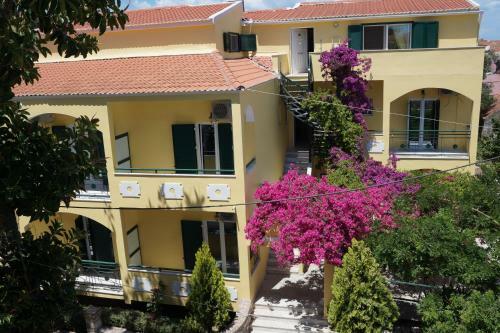 Angela Apartments