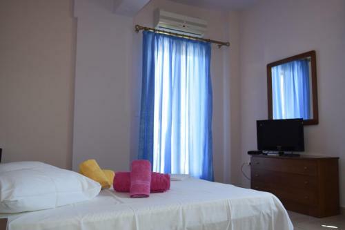 Iris Apartments