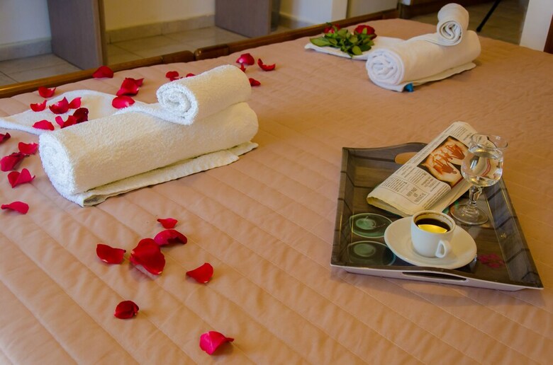 Hostal Polykratis Rooms