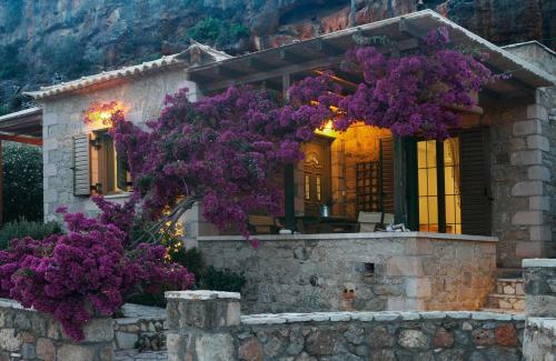 Kripia Holiday Villas