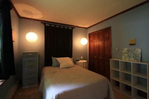 Hickory Manor