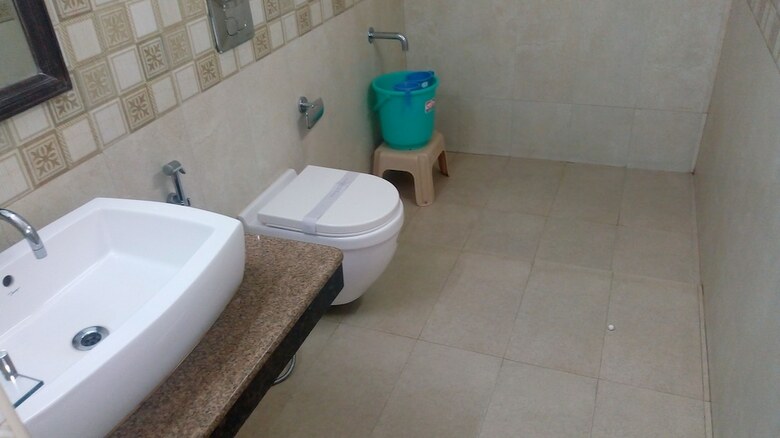 New Woodlands Hotel