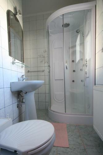 Hostal Napf�ny Villa