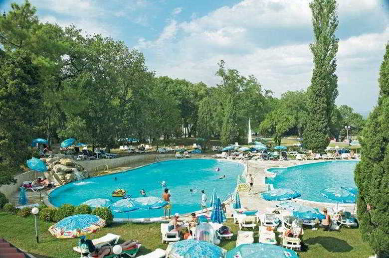 Hotel Dolphin