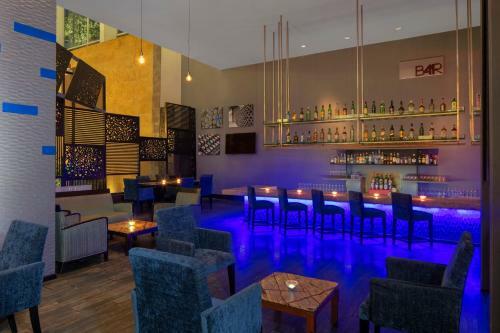 Radisson Blu Plaza Hotel Hyderabad Banjara Hills