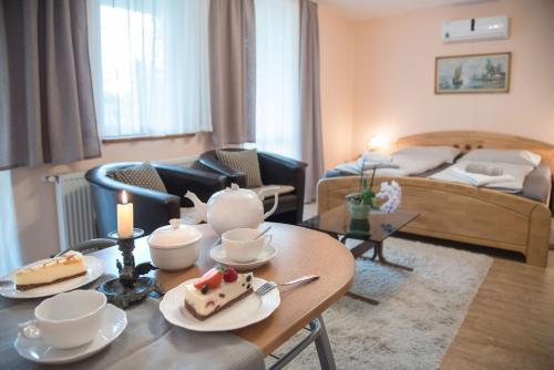 Deluxe Apartments