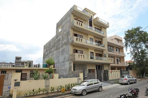 Hotel Oyo Flagship 136 Sector 45 Noida