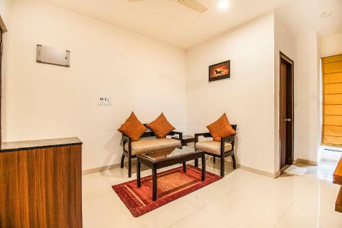Fabhotel Oakwoods Gr