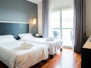 Aga Hotel
