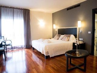 Aga Hotel