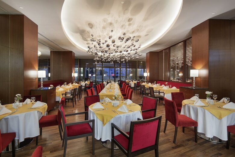 The Sense Deluxe Hotel