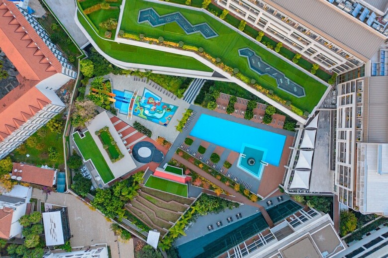 The Sense Deluxe Hotel