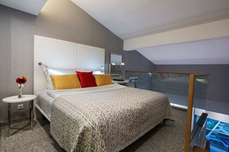 The Sense Deluxe Hotel