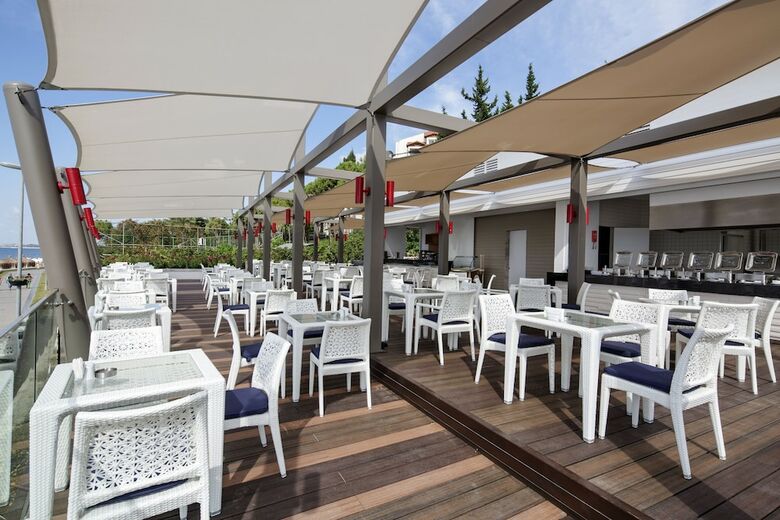 The Sense Deluxe Hotel