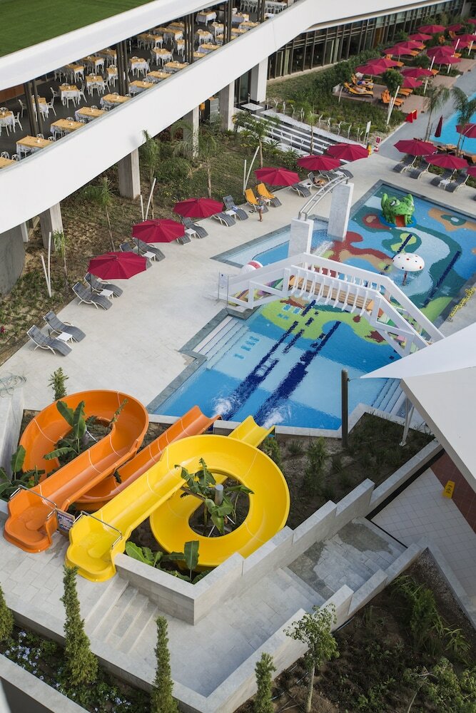 The Sense Deluxe Hotel