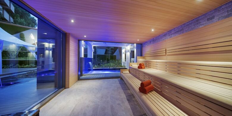 The Sense Deluxe Hotel