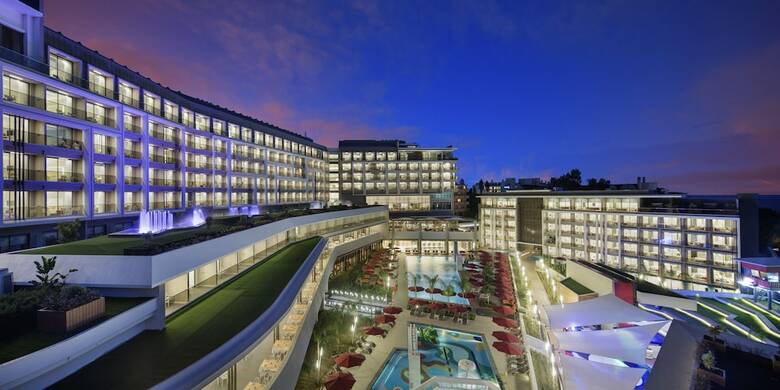 The Sense Deluxe Hotel
