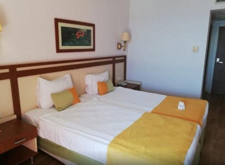 Hotel Emir Beach