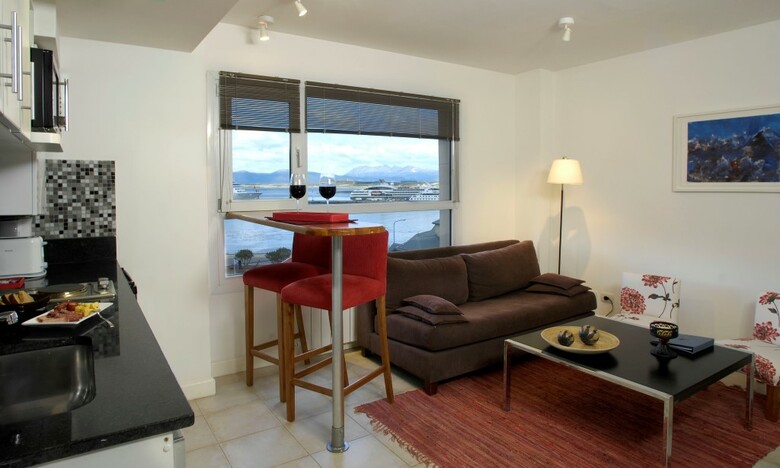 Hotel Cilene Del Faro Suites & Spa