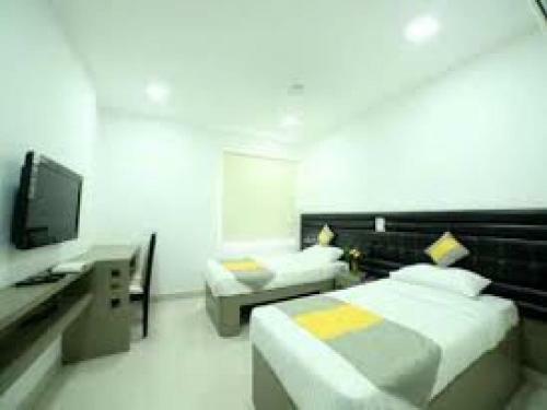 Hotel Falcons Nest Lariviera