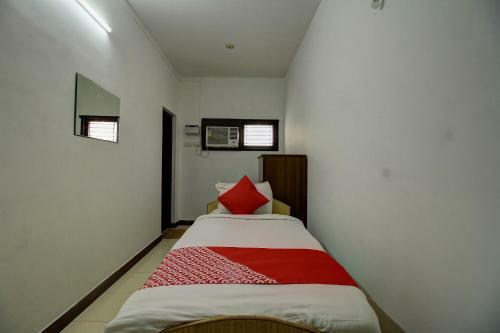 Lake View Hotel