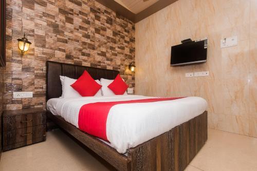 Hotel Oliver, Colaba