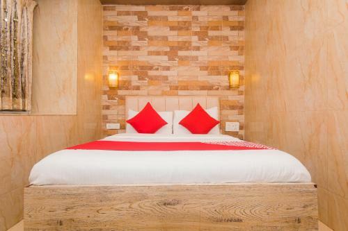 Hotel Oliver, Colaba
