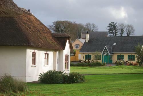 Old Killarney Cottages