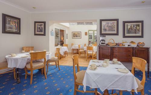 Hostal Abbey Lodge