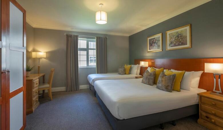The Gleneagle River Apartments