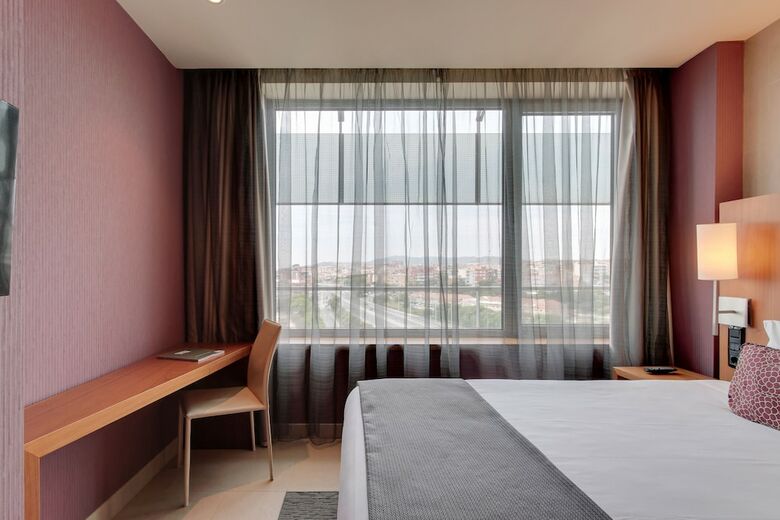 Hotel Badalona Tower