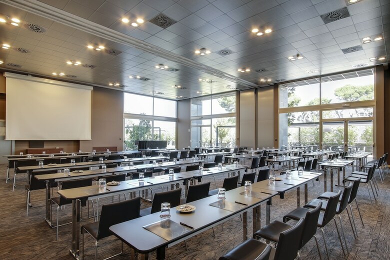 Hotel Pcm Forum Alcal�