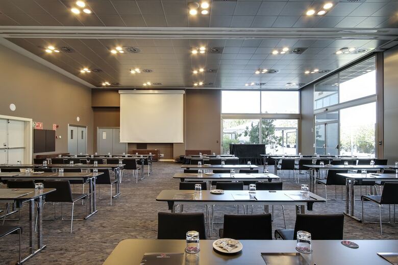 Hotel Pcm Forum Alcal�