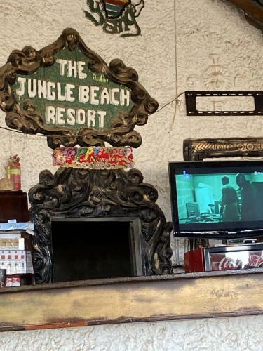 Hotel Jungle Beach Resort