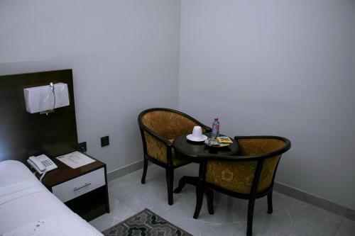 Monarch Hotel