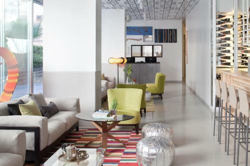 Mendeli Street Hotel