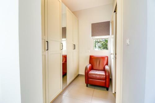 Carmel Boutique Apartment