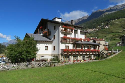 Hotel Albergo Castello