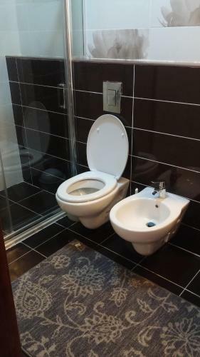 Cozy Dair Ghbar Apartment
