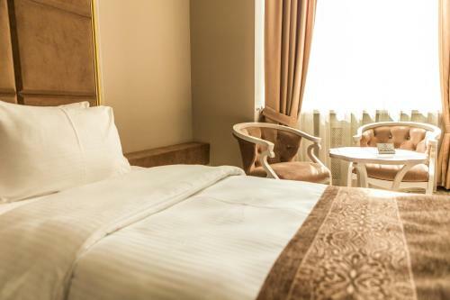 Grand Sapphire Hotel